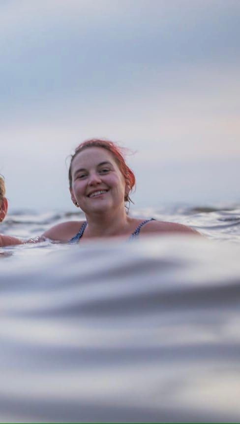 Siân Jones swimming in the lake, Court Farm Lakes